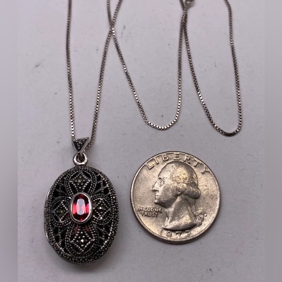 Art deco sterling silver and Garnet beautiful condition for the age - Picture 4 of 10